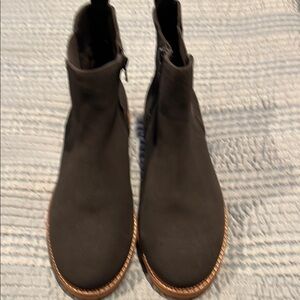 Lands' End Gray Chelsea Ankle Boots with Suede Finish